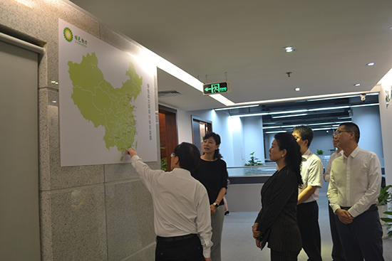 广东省和深圳市总工会向导到非凡娱乐集团调研工会事情